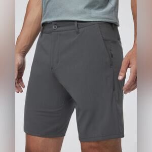 Vuori | Aim Shorts in Charcoal Gray Lightweight Athletic Activewear Golf 30